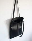 Full grain leather tote. Laptop bag. Vegetable tanned leather shoulder bag.