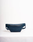 Leather fanny pack. Full grain leather belt bag. Vegetable tanned leather.