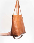 Leather tote bag. Full grain leather tote bag. Shoulder bag. Full grain leather bag. Vegetable tanned leather bag. Crossbody bag.