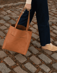 Leather tote bag. Full grain leather tote bag. Shoulder bag. Full grain leather bag. Vegetable tanned leather bag. Crossbody bag.
