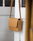 Leather bag. Shoulder bag. Full grain leather bag. Vegetable tanned leather purse. Smooth leather crossbody bag.