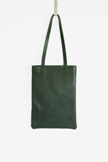 Full grain leather tote. Laptop bag. Vegetable tanned leather shoulder bag.