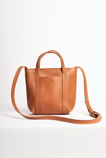 Full grain leather mini tote bag. Vegetable tanned leather shoulder bag. Leather caramel purse.