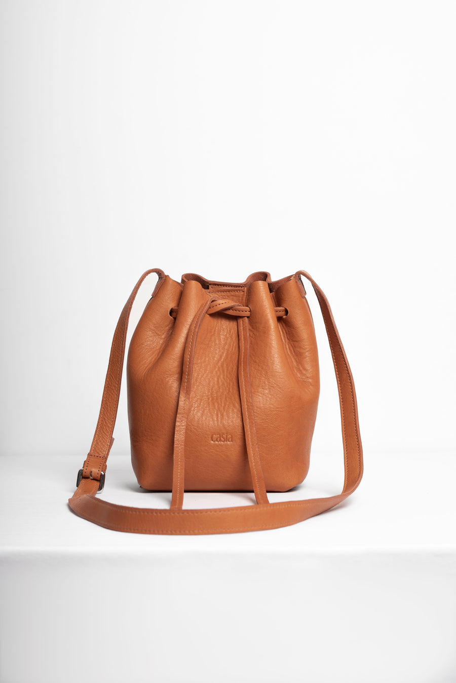 Bucket leather crossbody bag | Drawstring full grain leather shoulder bag with card holder pouch