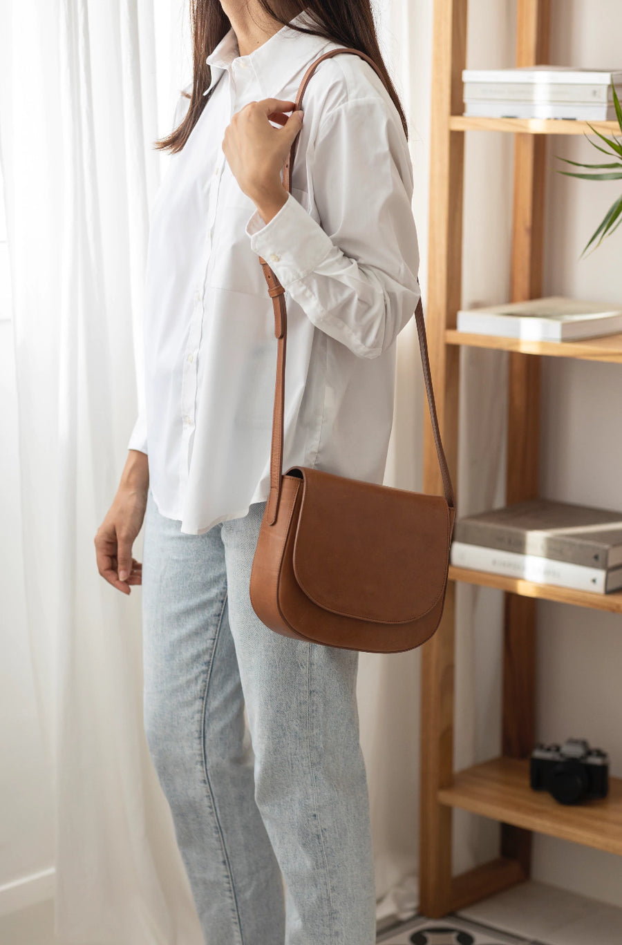 Leather bag. Shoulder bag. Full grain leather bag. Vegetable tanned leather purse. Smooth leather crossbody bag.