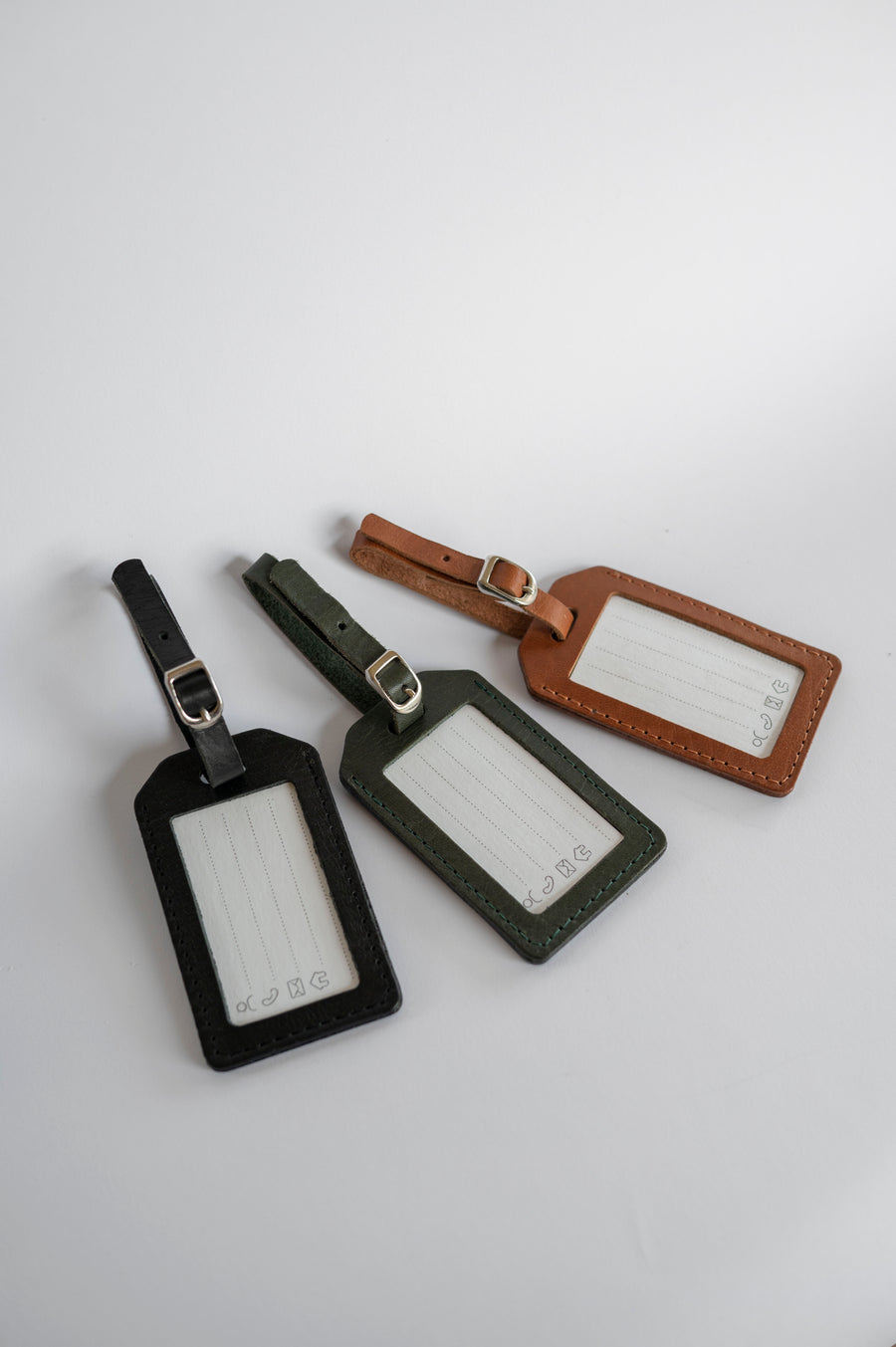 leatherluggagetag black caramel and green