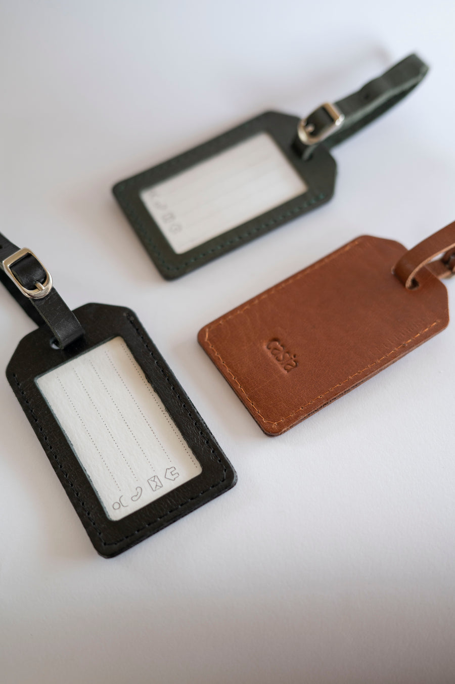 leatherluggagetag black caramel and green