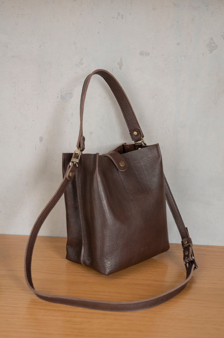 Leather crossbody bag - Lago