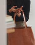 Leather tote bag. Full grain leather tote bag. Shoulder bag. Full grain leather bag. Vegetable tanned leather bag. Crossbody bag.