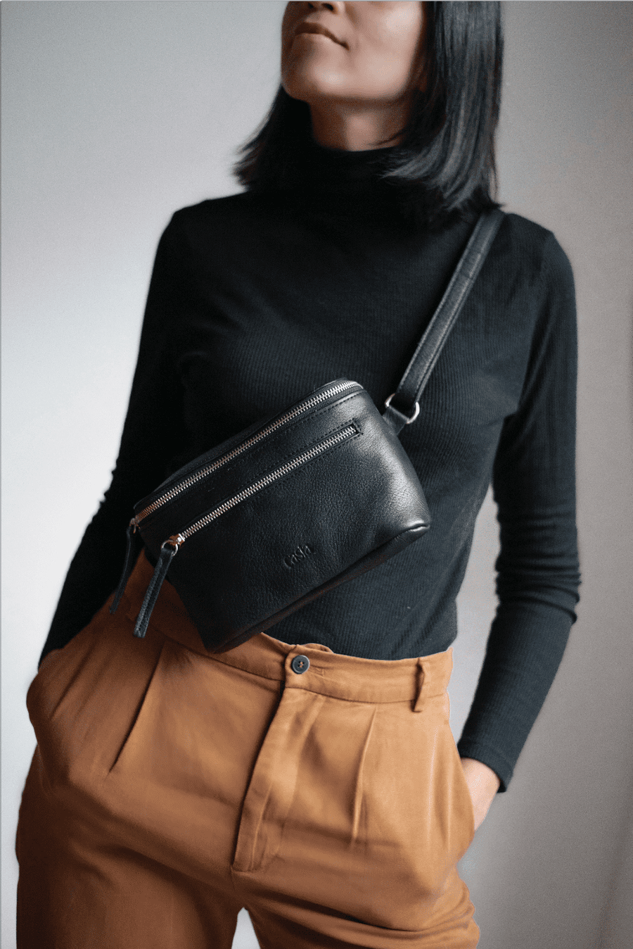 Leather fanny pack. Convertible leather fanny pack. Shoulder bag. Crossbody bag. Full grain leather belt bag. Vegetable tanned leather.