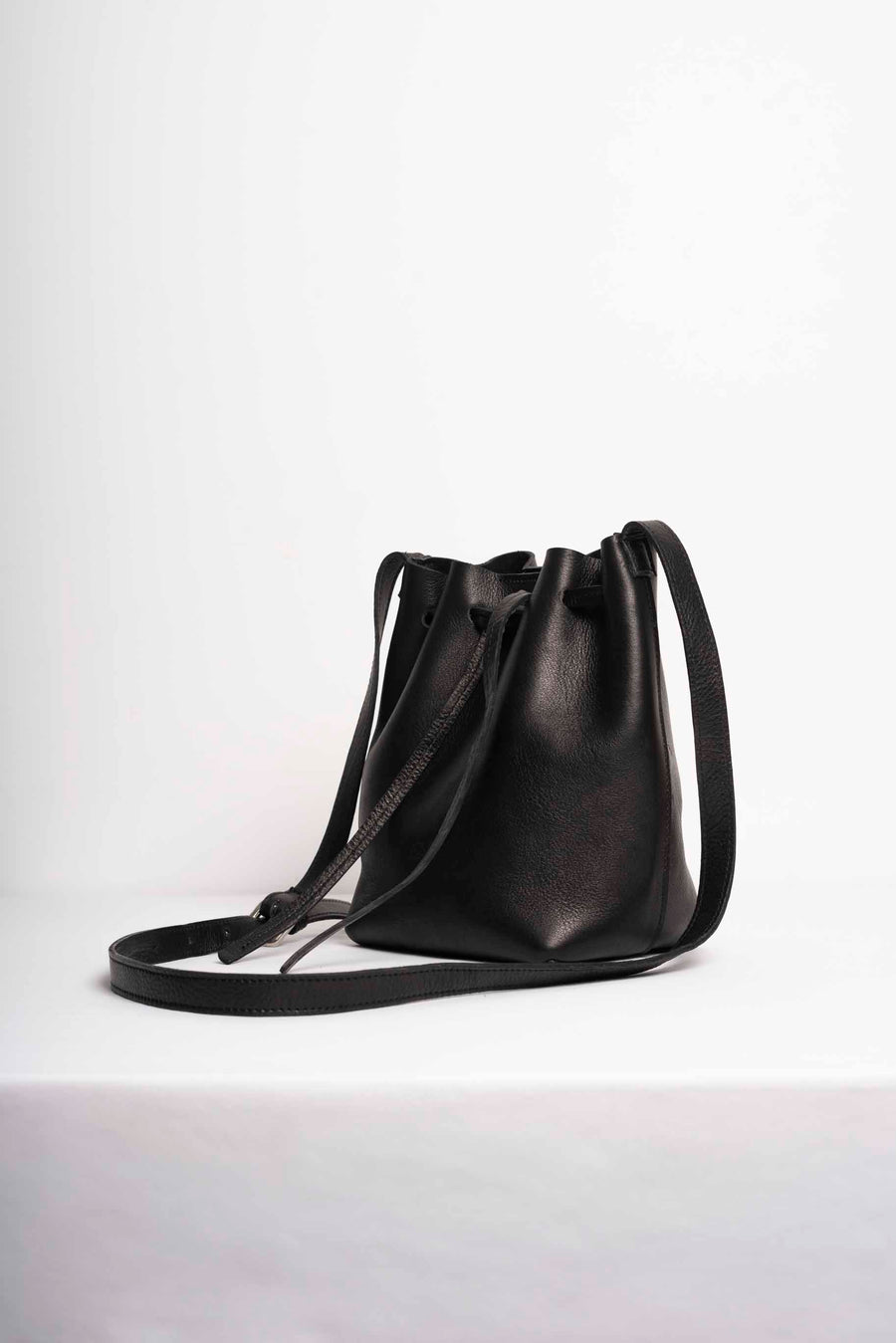 Black bucket leather crossbody bag | Drawstring full grain leather shoulder bag with card holder pouch