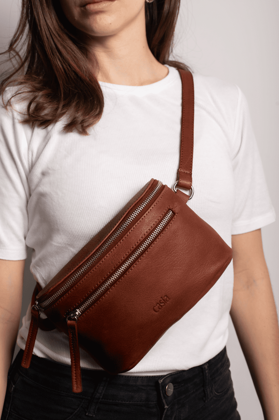 Leather fanny pack. Convertible leather fanny pack. Shoulder bag. Crossbody bag. Full grain leather belt bag. Vegetable tanned leather.