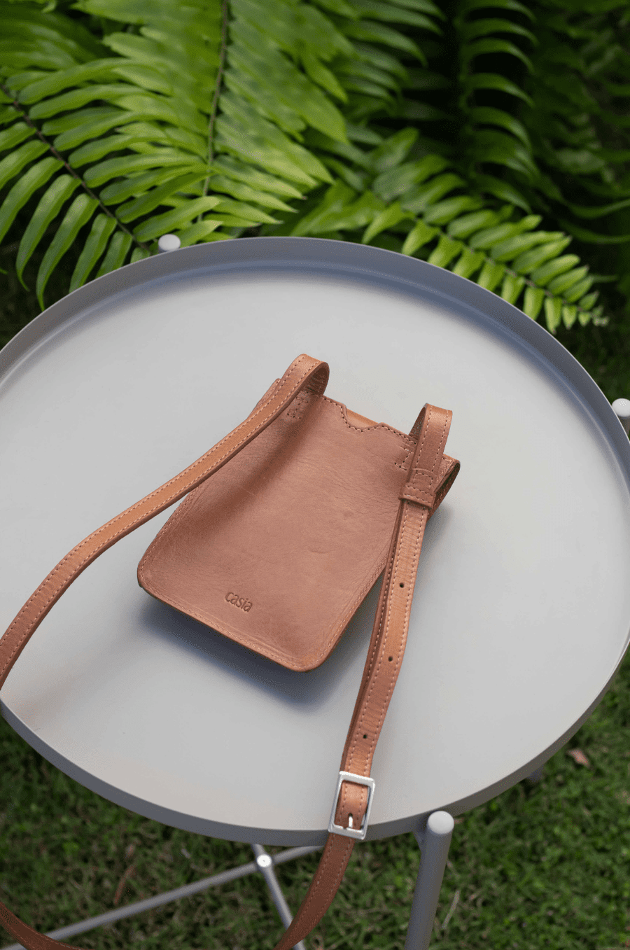 Mini leather bag. Shoulder bag. Full grain leather bag. Vegetable tanned leather purse.