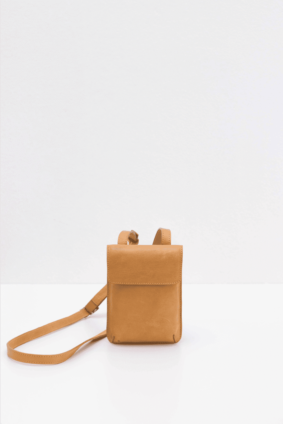 Mini leather bag. Shoulder bag. Full grain leather bag. Vegetable tanned leather purse.