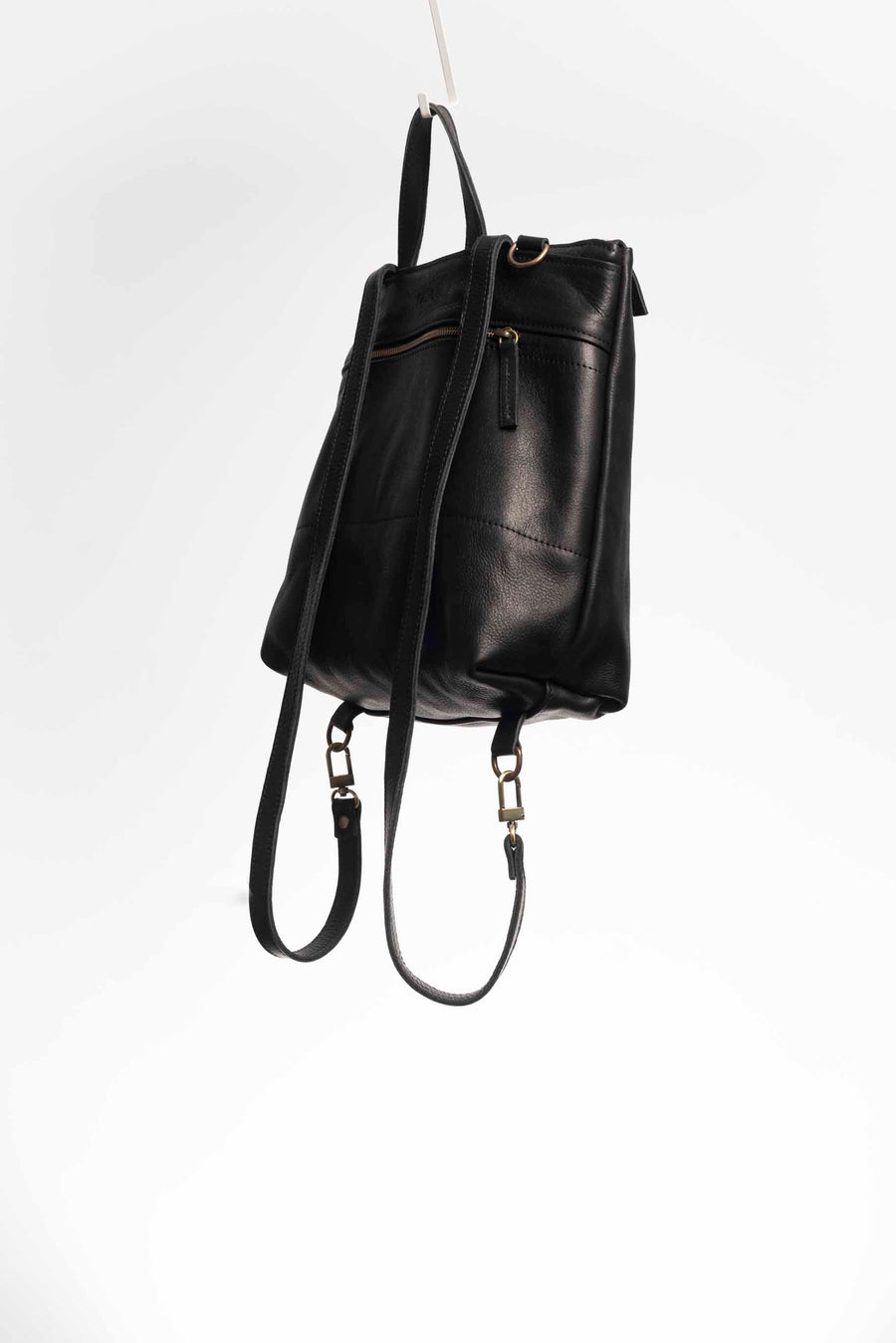 Convertible backpack. Full grain leather backpack. Vegetable tanned leather backpack. Unlined backpack.