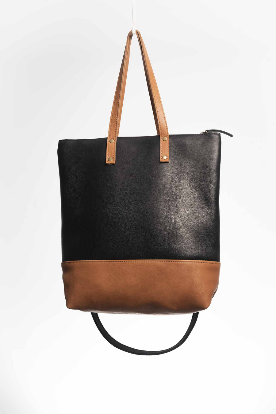 Leather bag. Full grain leather tote bag. Shoulder bag. Vegetable tanned leather bag. Crossbody bag.