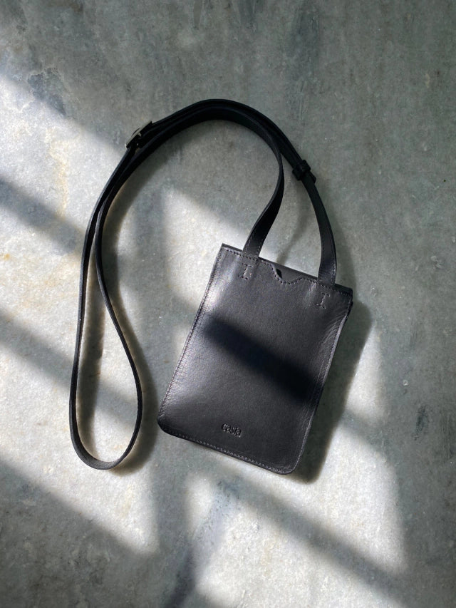 Mini leather bag. Shoulder bag. Full grain leather bag. Vegetable tanned leather purse.