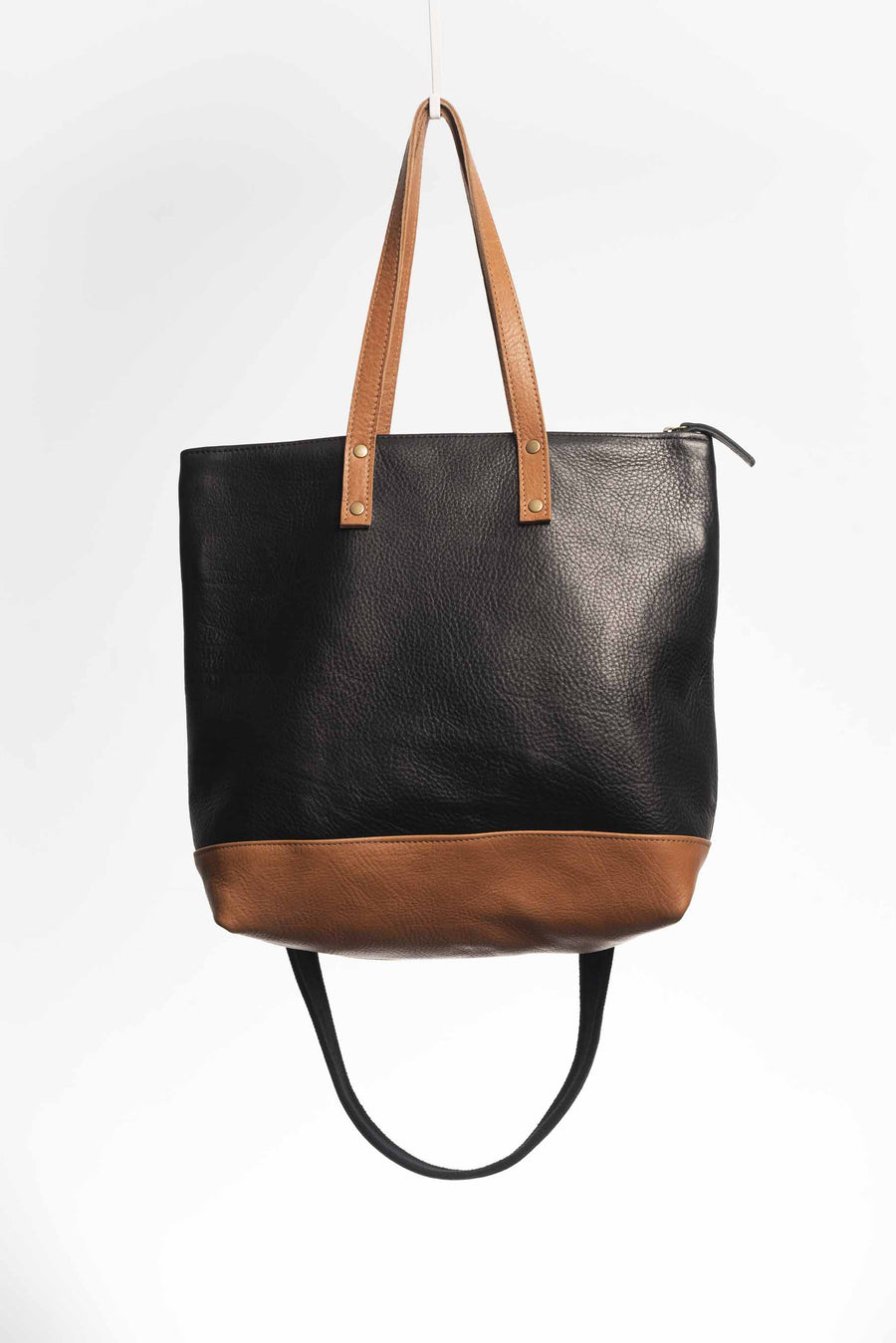 Leather bag. Full grain leather tote bag. Shoulder bag. Vegetable tanned leather bag. Crossbody bag.