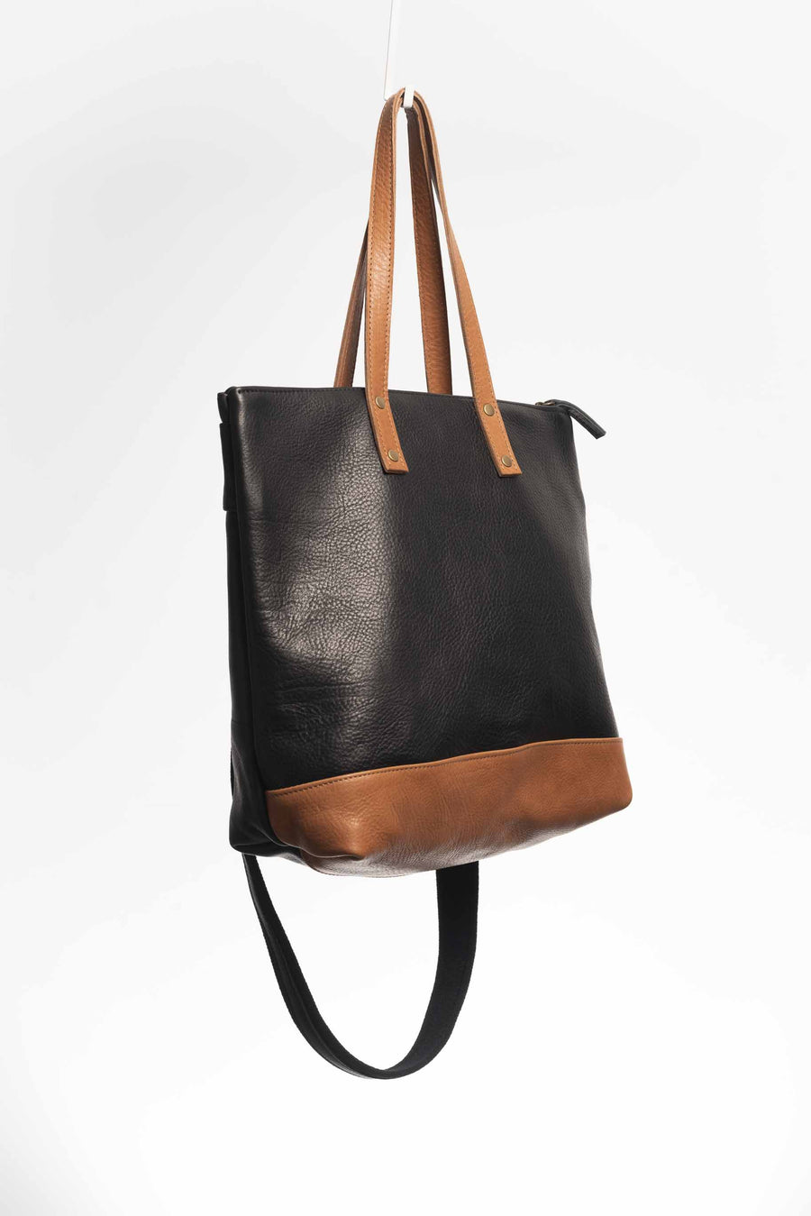 Leather bag. Full grain leather tote bag. Shoulder bag. Vegetable tanned leather bag. Crossbody bag.