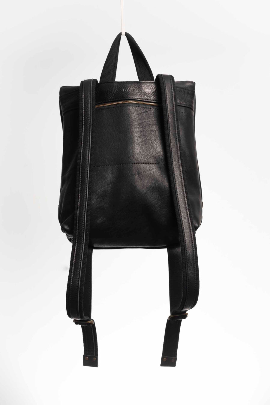 Full grain leather backpack. Vegetable tanned leather backpack. Laptop backpack. Unlined backpack.